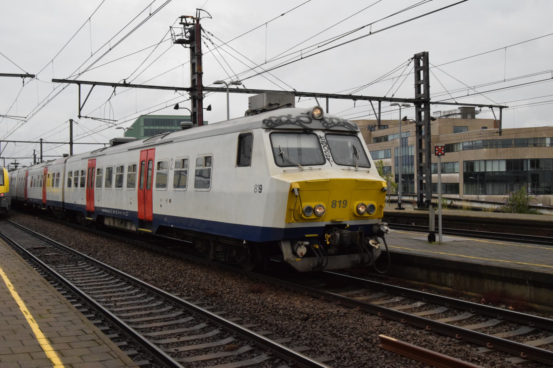 686490bbf41e3_1751421115.jpg